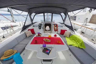 2009 Beneteau Oceanis 54