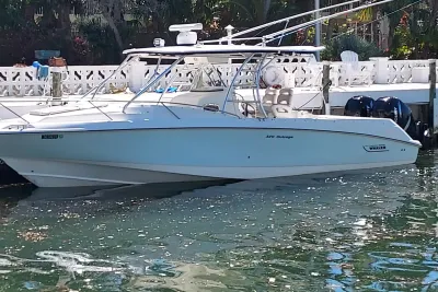 2009 Boston Whaler 320 Outrage Cuddy Cabin