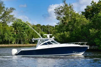2009 Jupiter 39 Express