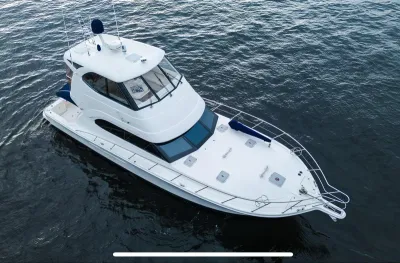 2009 Riviera 47 Enclosed Flybridge Series II