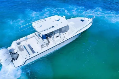 2009 SeaVee 340B Cuddy
