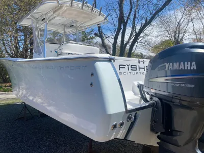 2009 Southport 28 Center Console