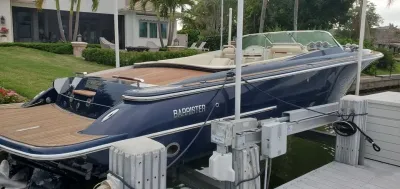 2010 Chris-Craft Corsair 28