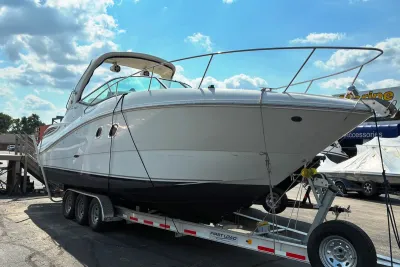 2011 Sea Ray Sundancer 330