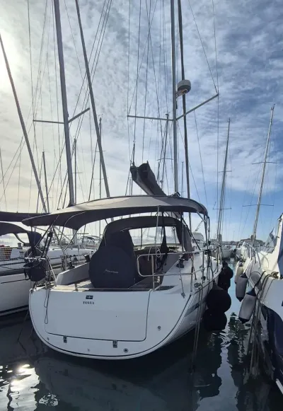 2012 Bavaria 36