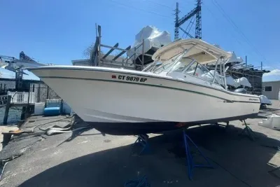2012 Grady-White Freedom 275