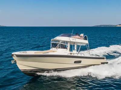 2013 Bluegame 40
