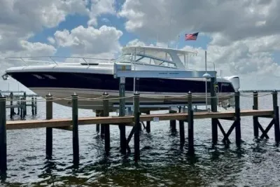 2013 Intrepid 430 Sport Yacht