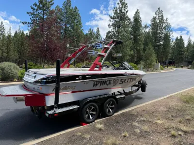 2013 Malibu Wakesetter 20 VTX