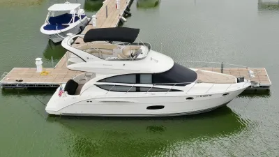 2013 Meridian 391 Sedan