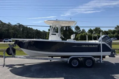 2013 Sea Hunt Ultra 234