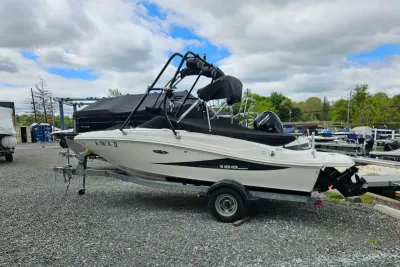 2013 Sea Ray 190 Sport
