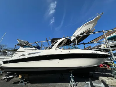 2013 Sea Ray 300 SLX