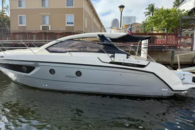 2014 Azimut Atlantis 34