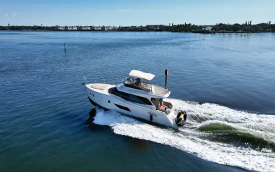 2014 Carver C40