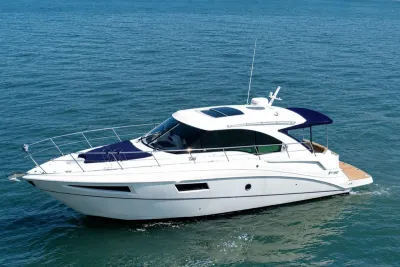 2014 Cruisers Yachts 41 Cantius