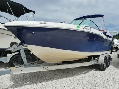 2014 Robalo R207 Dual Console