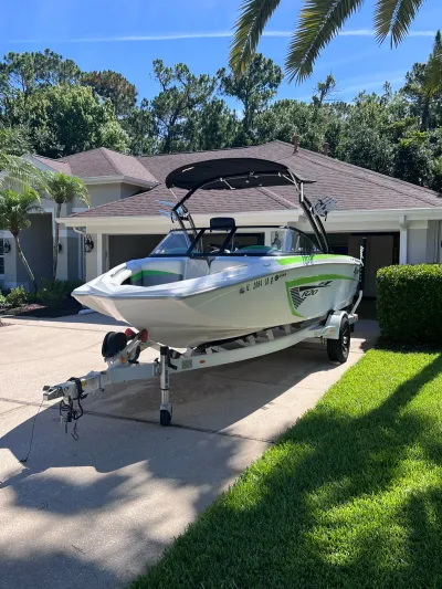 2014 Tigé R20