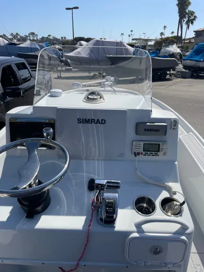 2014 Yellowfin 24 Bay