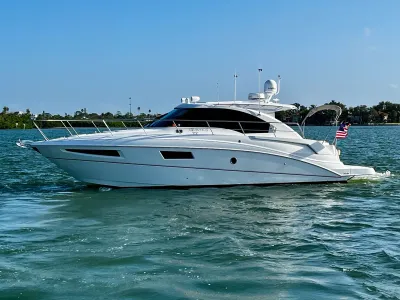2015 Cruisers Yachts 41 Cantius