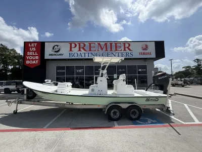 2015 Mowdy Boats C-25