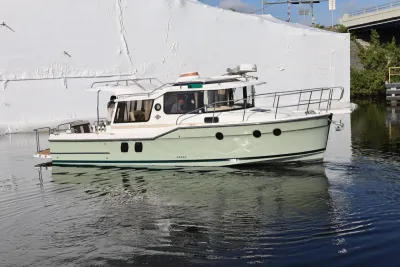2015 Ranger Tugs R-29 S