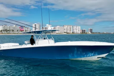 2016 Bahama 41