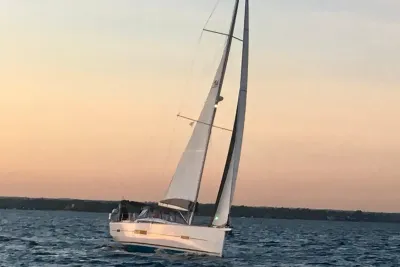 2016 Dufour 512 GL