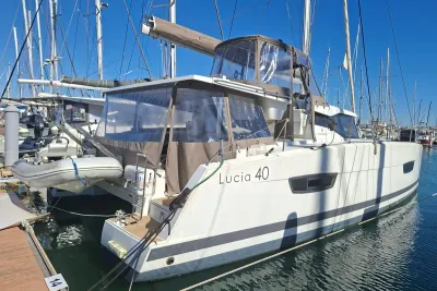 2016 Fountaine Pajot Lucia 40