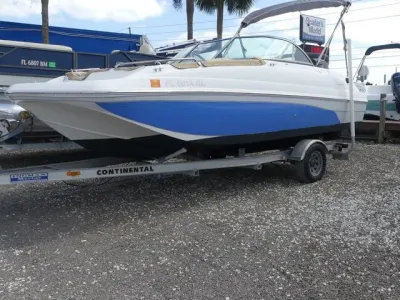 2016 Hurricane SunDeck 187 OB