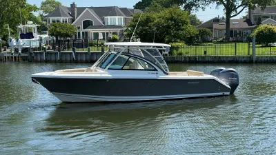 2016 Pursuit DC 265 Dual Console