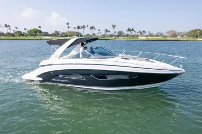 2016 Regal 32 Express
