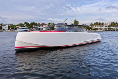 2016 Vanquish Yachts VQ48