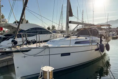 2017 Bavaria Cruiser 37