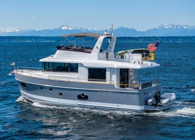 2017 Beneteau Swift Trawler 50