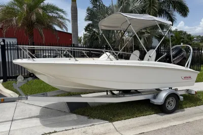 2017 Boston Whaler 170 Super Sport