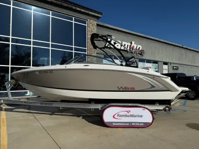2017 Cobalt R3 Surf
