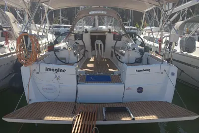 2017 Jeanneau Sun Odyssey 389