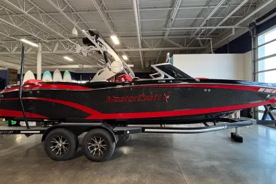2017 MasterCraft X46
