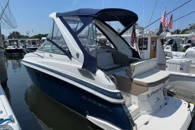 2017 Regal 28 Express
