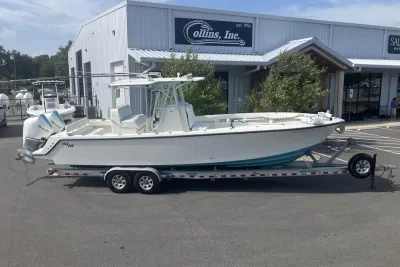 2017 SeaVee 320B