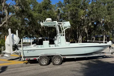 2017 Yellowfin 24 Bay CE