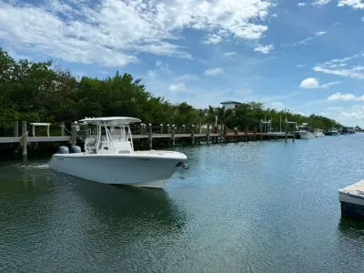 2018 Cobia 261 Center Console