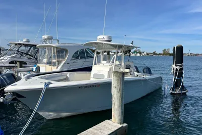 2018 Cobia 277 Center Console