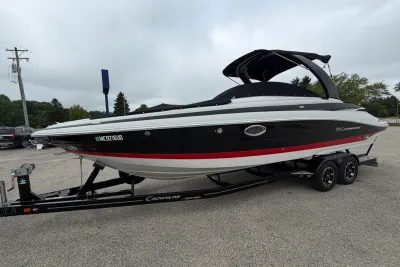 2018 Crownline 285 SS