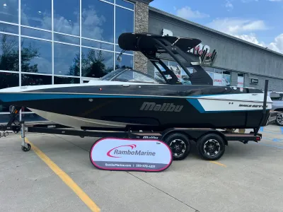 2018 Malibu Wakesetter 22 MXZ