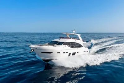 2018 Princess Y75