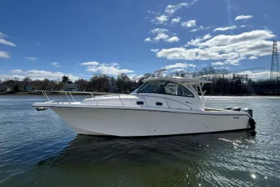 2018 Pursuit OS 385 Offshore