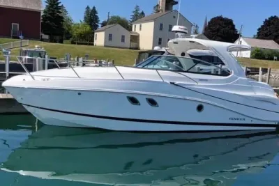 2018 Rinker EX 320