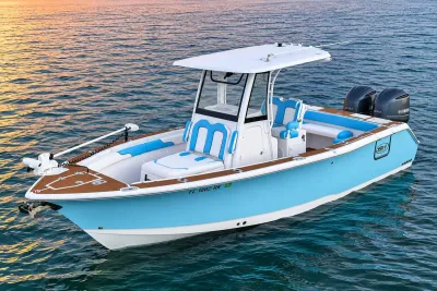 2018 Sea Hunt Gamefish 27 Coffin Box